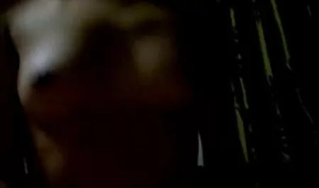 مادران لباس های وابسته به عشق شهوانی را می پوشند و به فیلم سکسمادر تماشای خروس جلق زدن در جلوی خود ، خودکشی می کنند