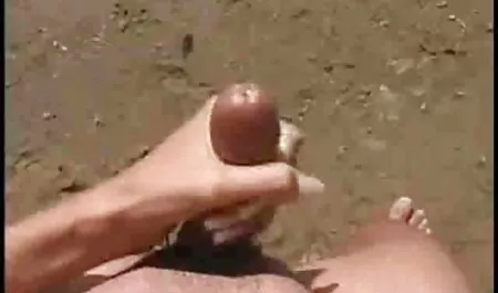 مادر شلوغ با یک خروس بزرگ روی نیمکت در یک مرد سیاه دانلود فیلم سکسی پسر با پسر افراط کرد