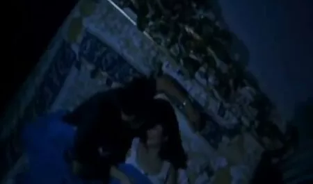 مارشا می در شلوار بلند و شلوارک اجازه می دهد تا هاهاه بیدمشک خود را در ماشین سکس مادر وبسر بگذارد