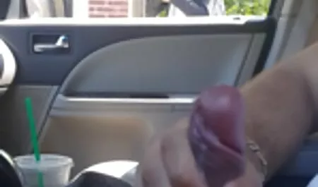 شخص مأمور نازک ماساژ فیلم سکس دخترو پسر داده و کلاه خود را پوند می زند و روغن را روی دختر می ریزد