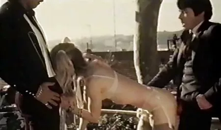 سبزه Busty سکس مامان پسرش با لباس لاتکس