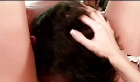 تاجر در پیراهن و مشکی مشکی فیلم سکس کون پسر با شریک زندگی در رختخواب