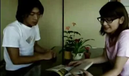 سگ با الاغ بزرگ از blowjob ، داستان سکسی گی پسر سگ کوچولو ایستاده روی تخت